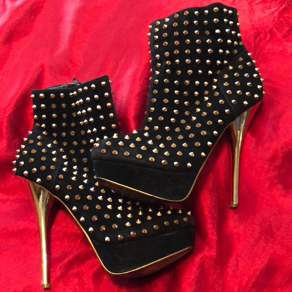 Platform ankle  booties
